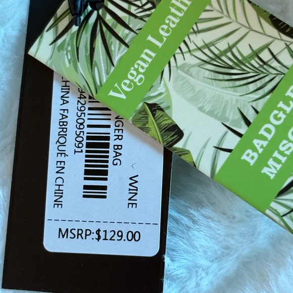 Badgley Mischka Quilted Burgundy Shoulder Bag - Picture 4 of 8